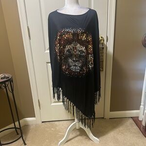 Black cape  with Lion Design